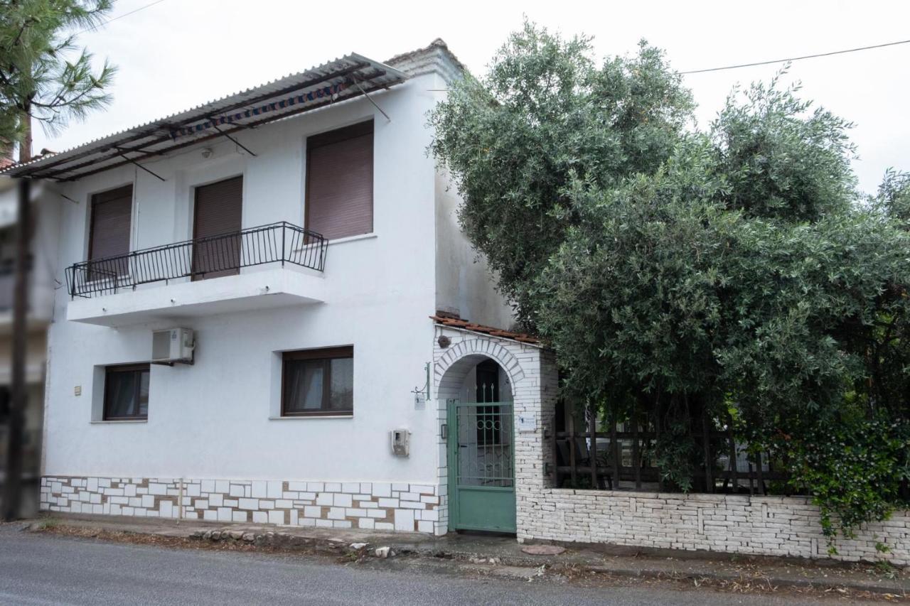 Our Parent'S House. Family House For Rent Villa Skála Kallirákhis Kültér fotó